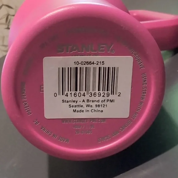 Stanley Travel Quencher, 40oz, NWT - Picture 2 of 2